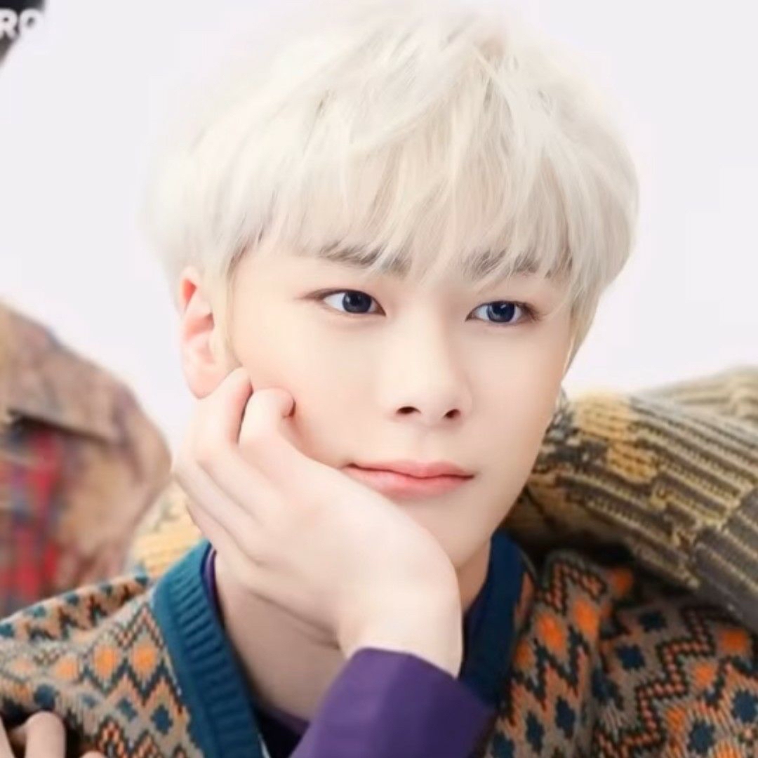 Recent activity shot of Moonbin (ASTRO)