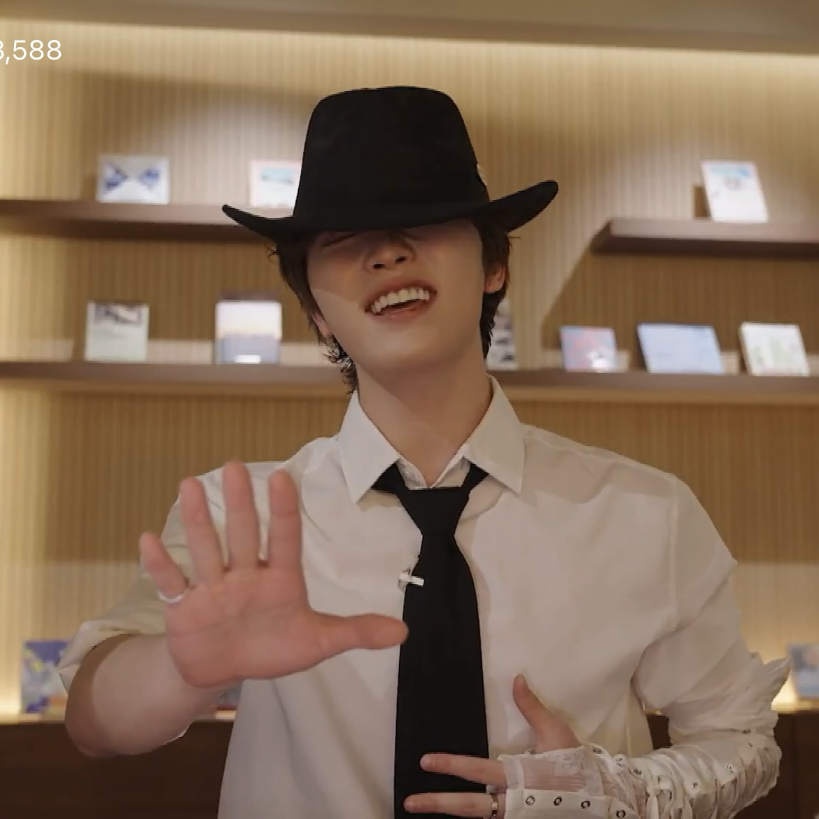 A moment captured by Dino (SEVENTEEN)'s fan