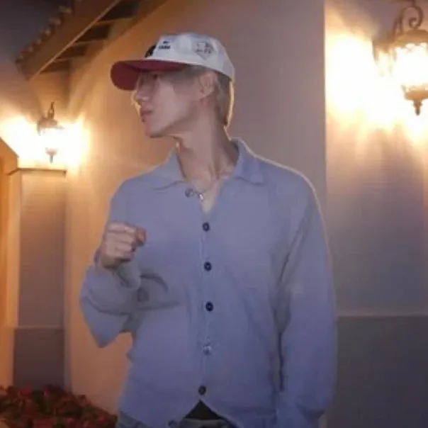 Behind-the-scenes cut of Taemin (SHINee)