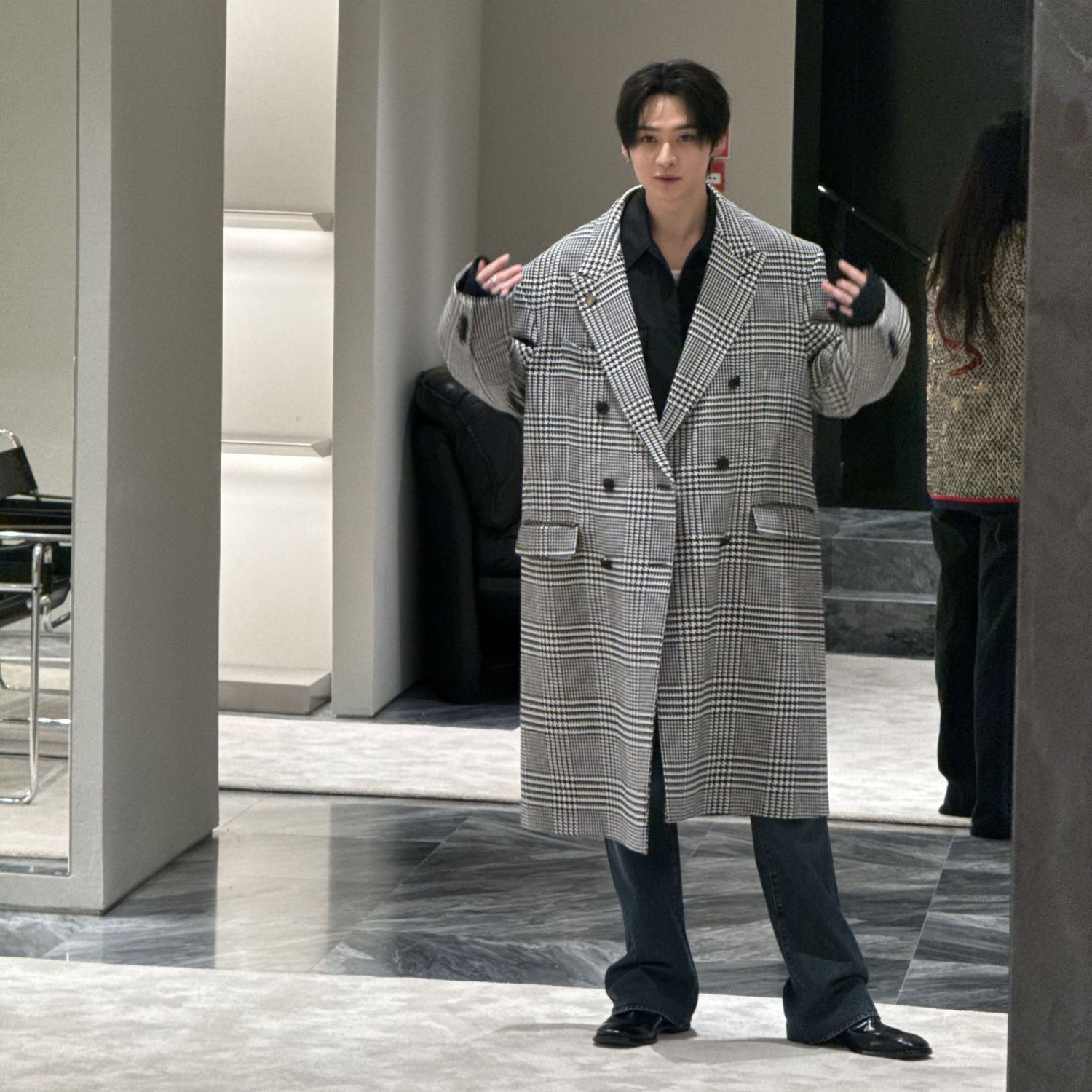 Behind-the-scenes cut of Stray Kids