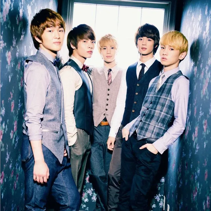 Recent activity shot of SHINee