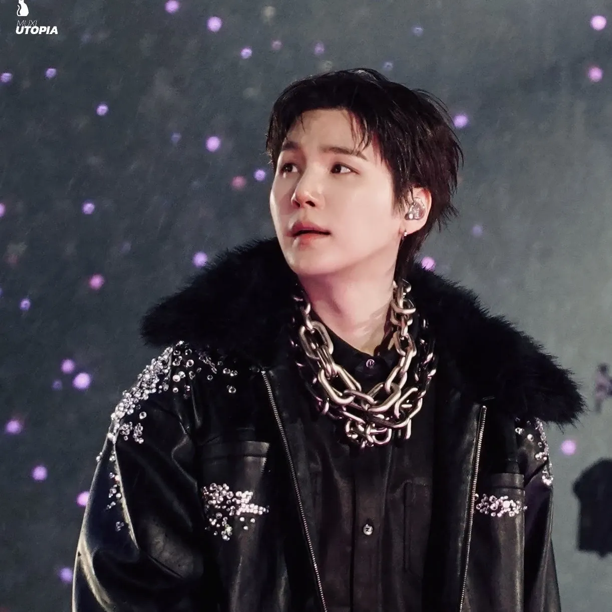 SUGA (防弹少年团)的最新活动照片