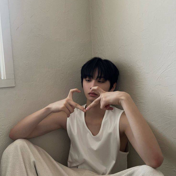 Latest photo of Taesan (BOYNEXTDOOR)