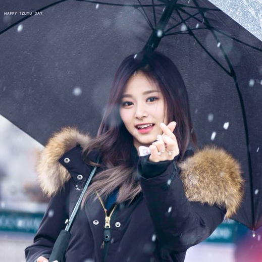 TWICE의 비하인드 컷