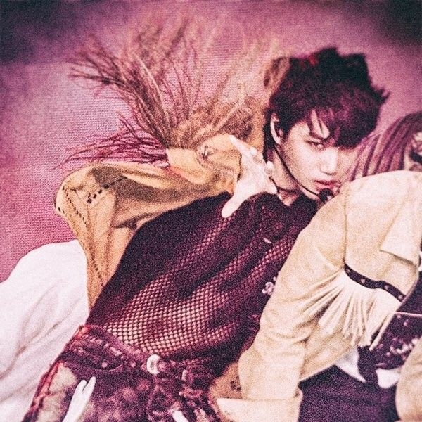 Kai (EXO)的最新照片