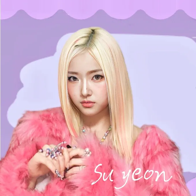 Recent activity shot of Suyeon (VVUP)