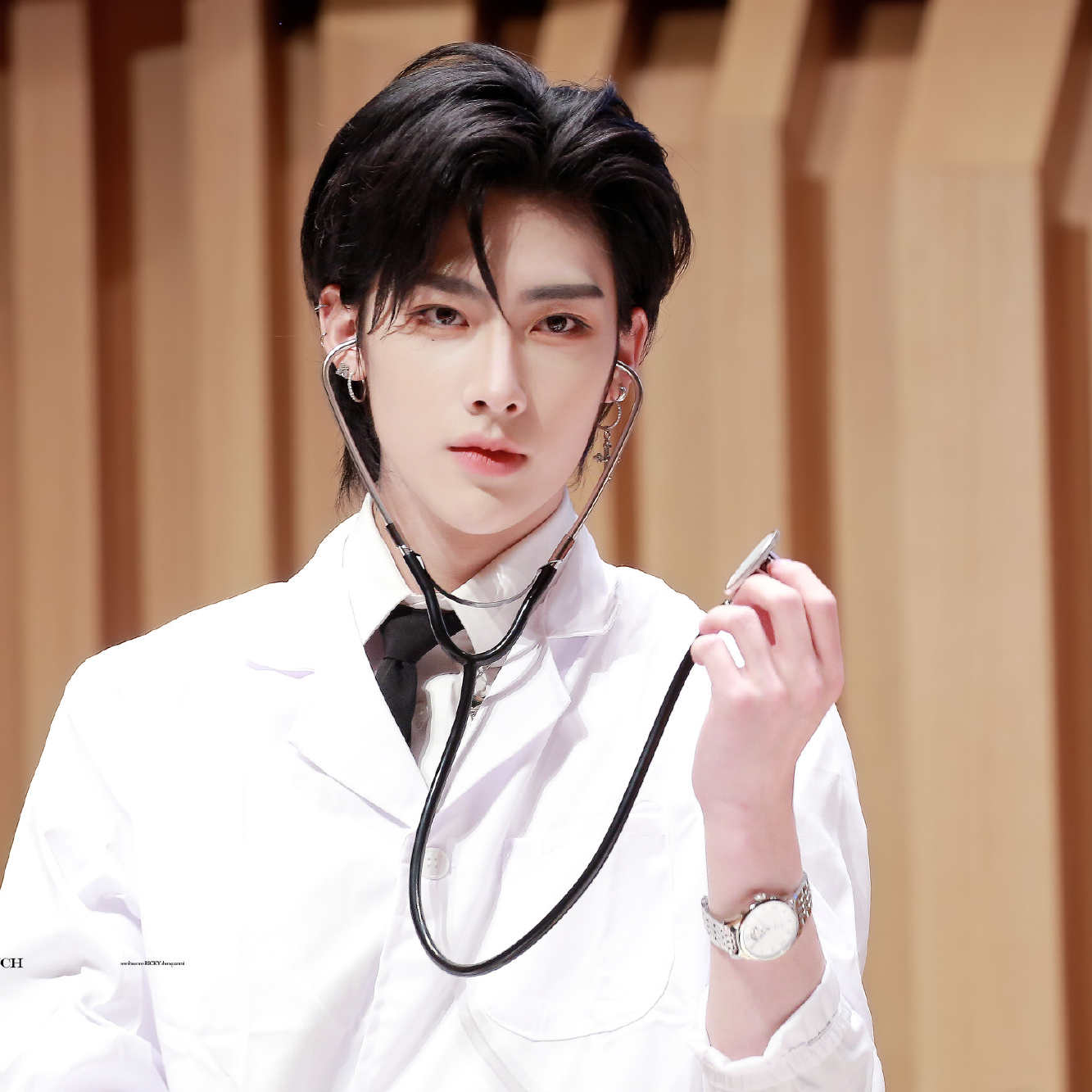 A moment captured by Ricky (ZEROBASEONE)'s fan