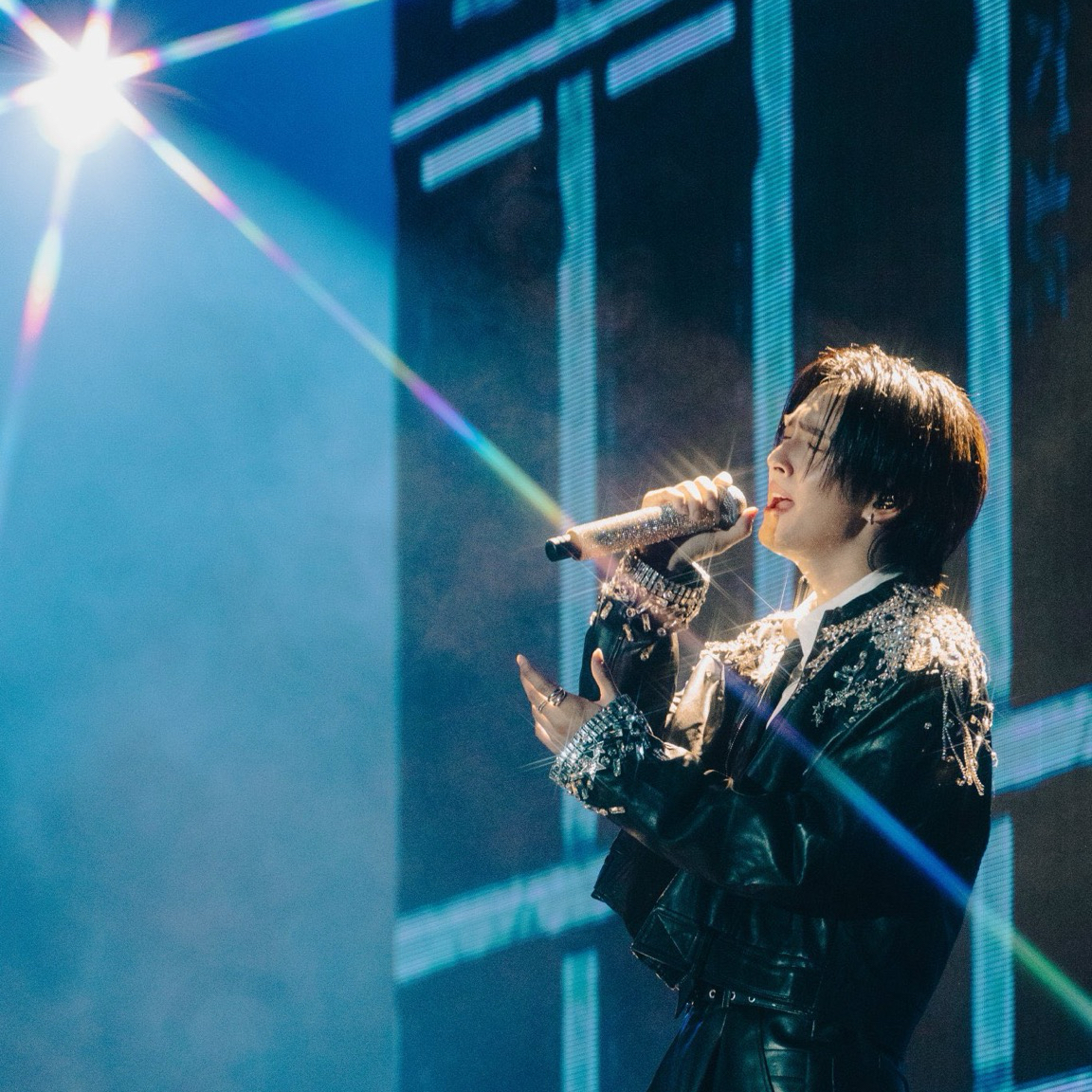 A moment captured by Copper (BUS)'s fan