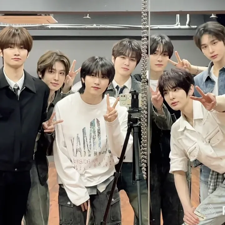 Behind-the-scenes cut of MU (EPEX)