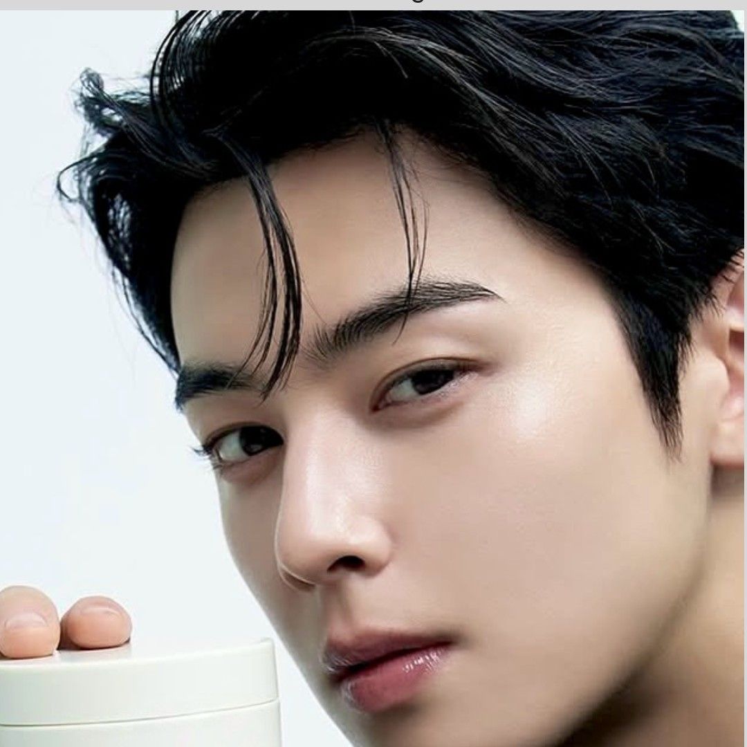 A moment captured by Eunwoo (ASTRO)'s fan