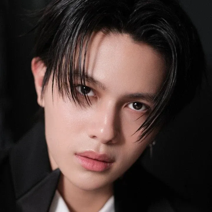 Behind-the-scenes cut of William (LYKN)