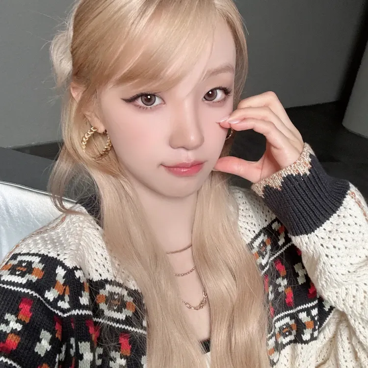 A moment captured by Yuqi (i-dle)'s fan