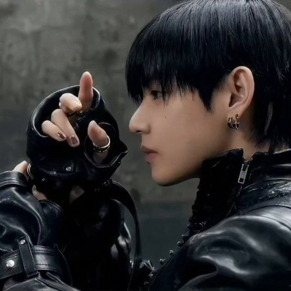 뷔 (방탄소년단)의 비하인드 컷