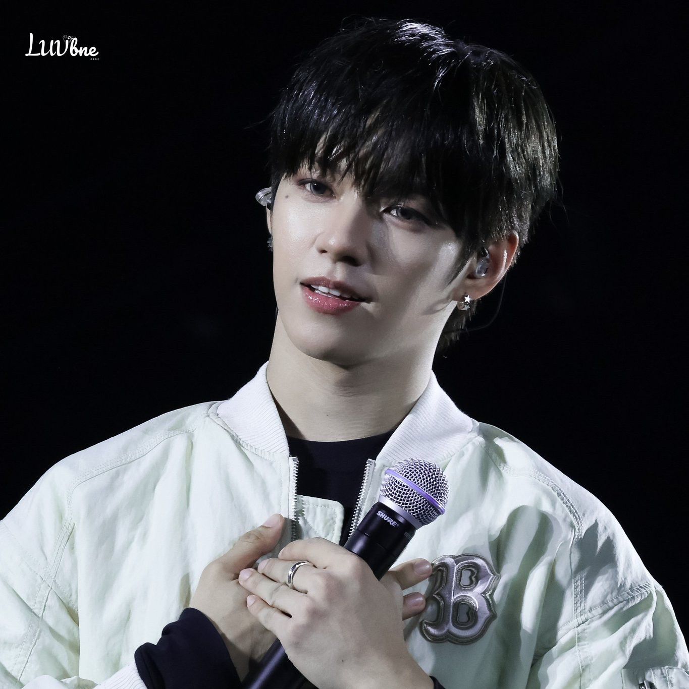 Behind-the-scenes cut of JL (AHOF)