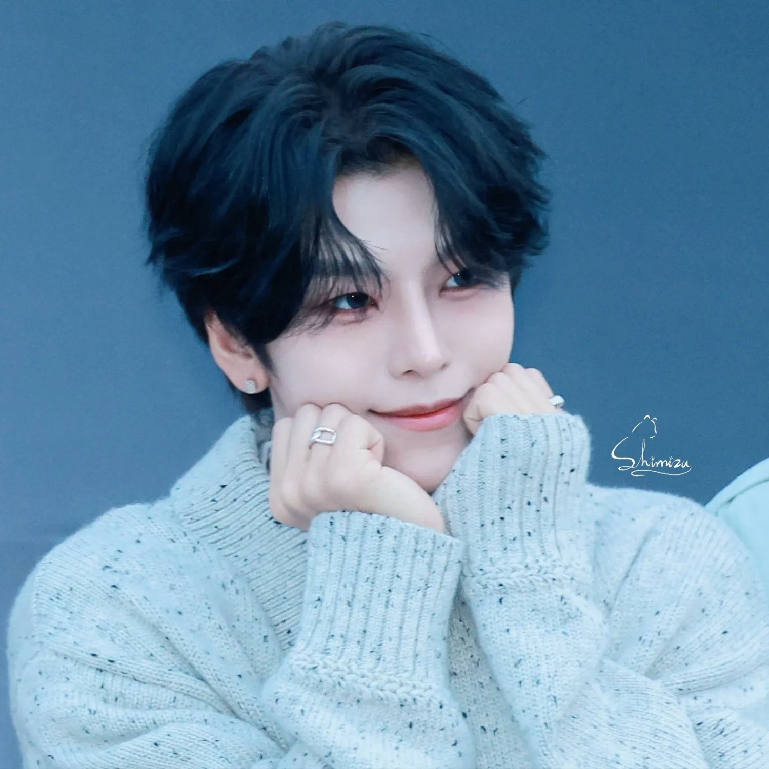 A moment captured by He Xinlong (ALPHA DRIVE ONE)'s fan