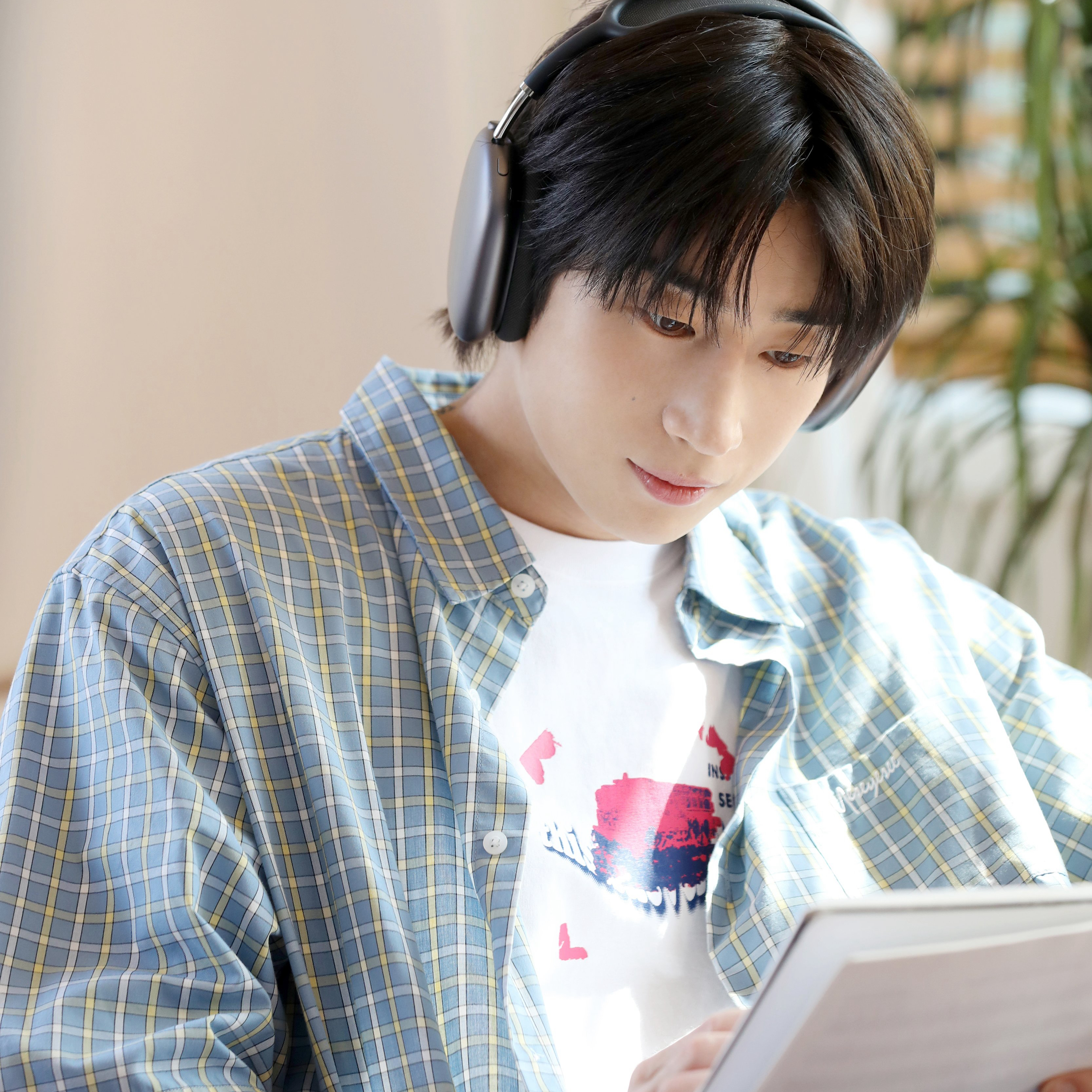 Recent activity shot of Han Seungwoo