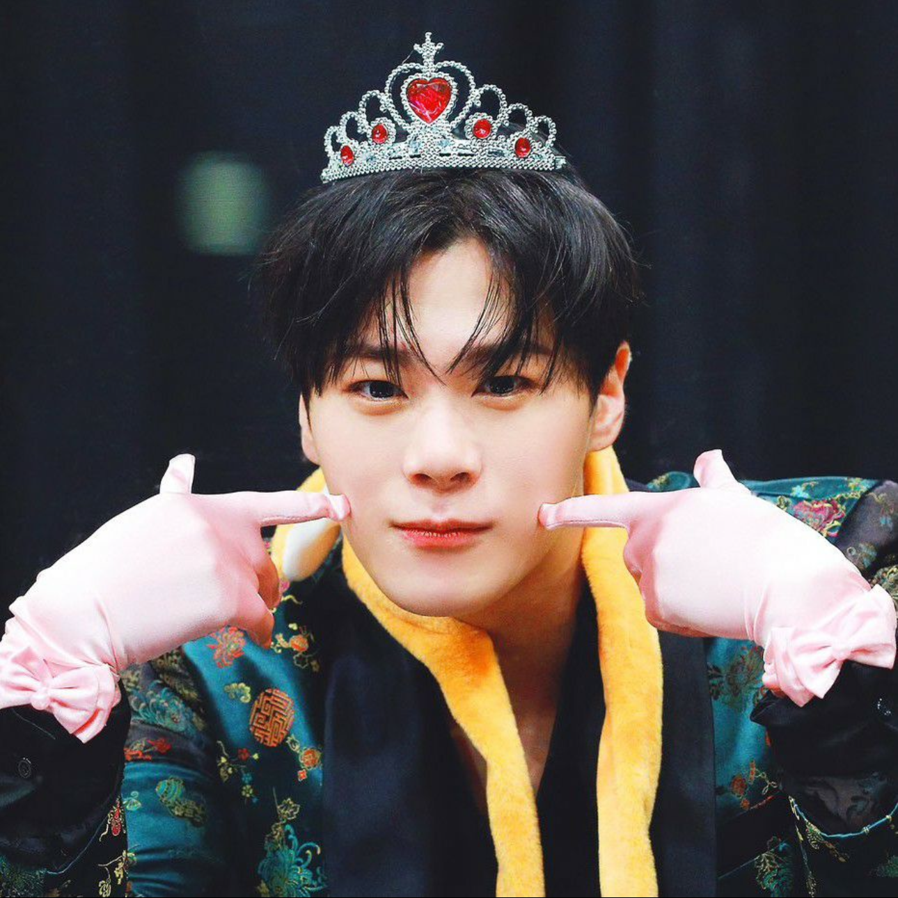 A moment captured by Moonbin (ASTRO)'s fan