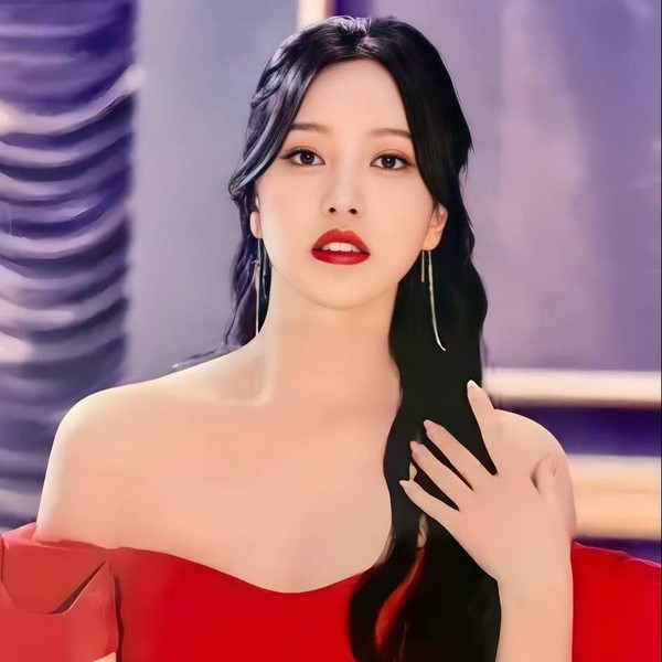 Popular profile image of TWICE selected by votes