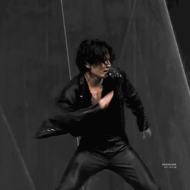 Foto aktivitas terbaru Jungkook (BTS)