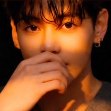 Latest photo of V (BTS)