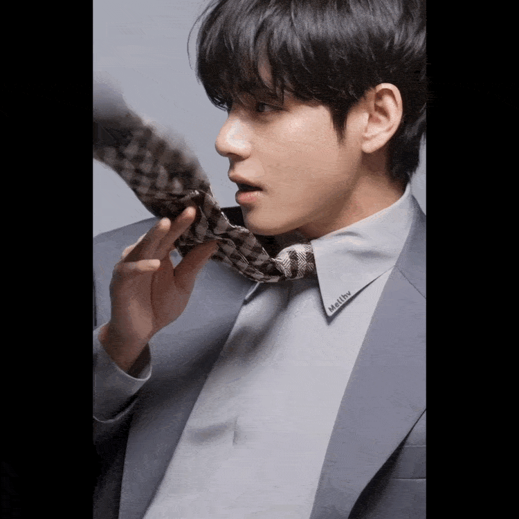 V (BTS)の最近の活動写真