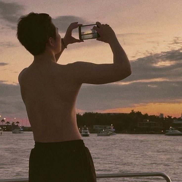 Recent activity shot of Woozi (SEVENTEEN)