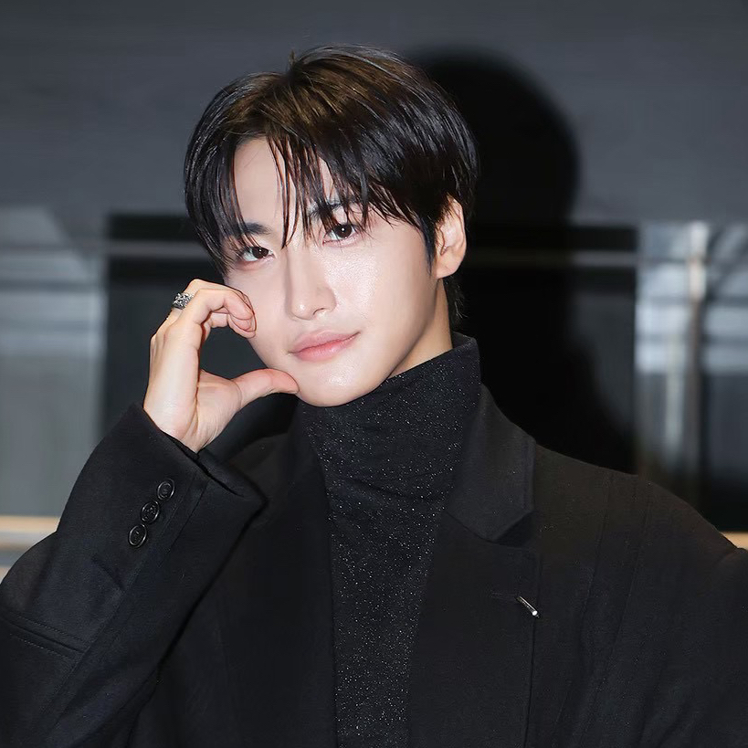 에이티즈의 최신 사진