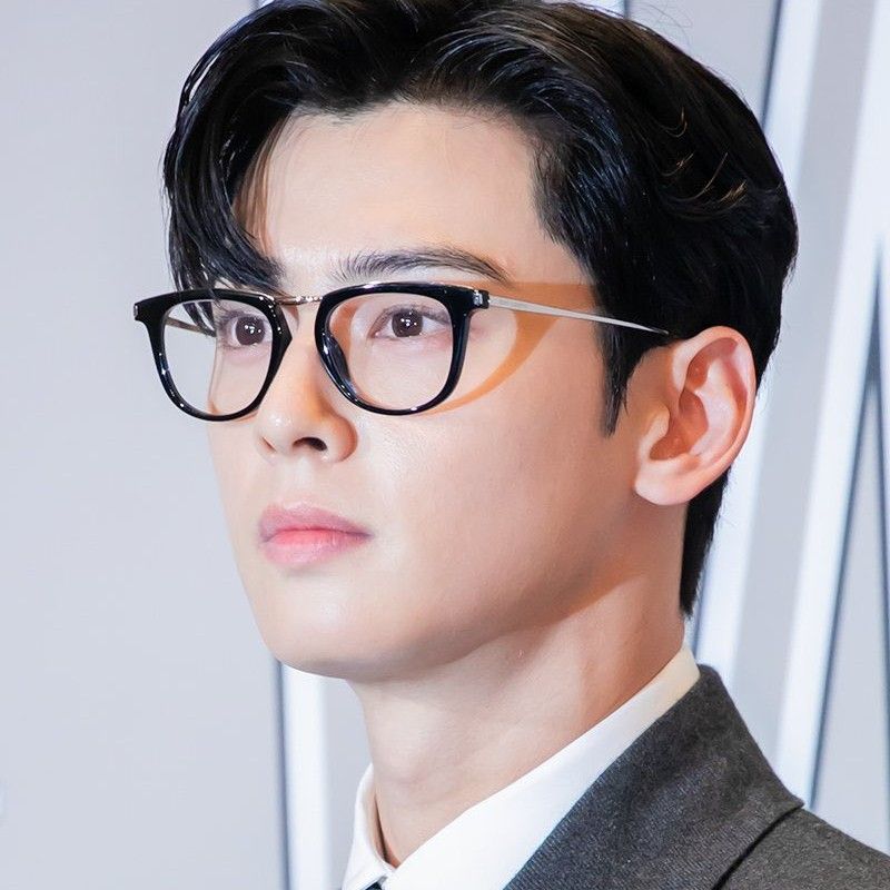 Recent activity shot of Eunwoo (ASTRO)