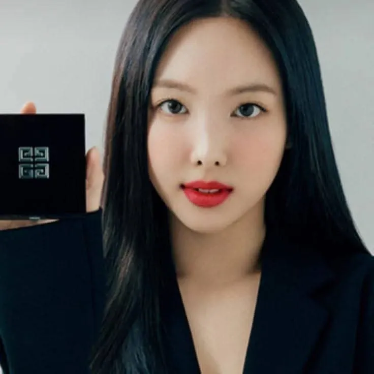 A moment captured by Nayeon (TWICE)'s fan