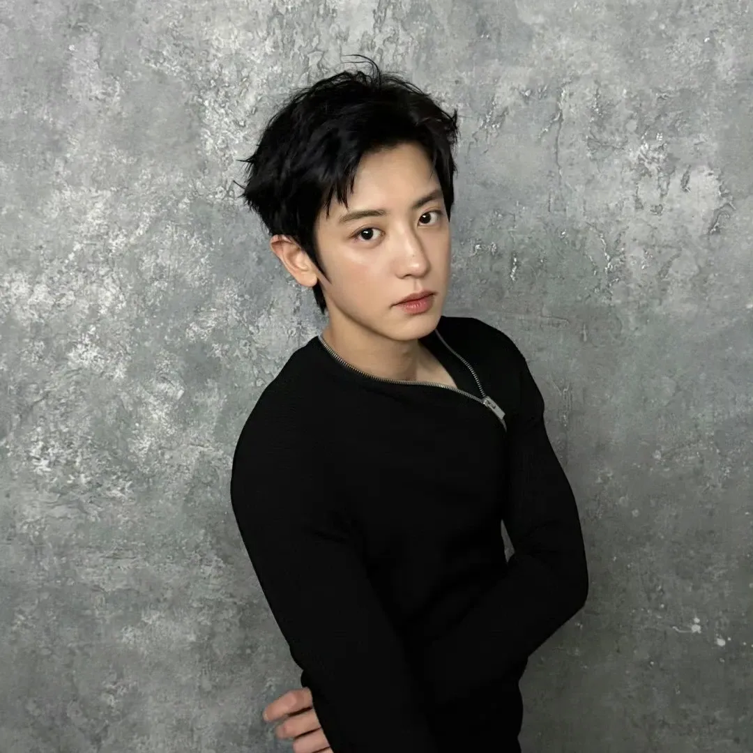 Latest photo of Chanyeol (EXO)