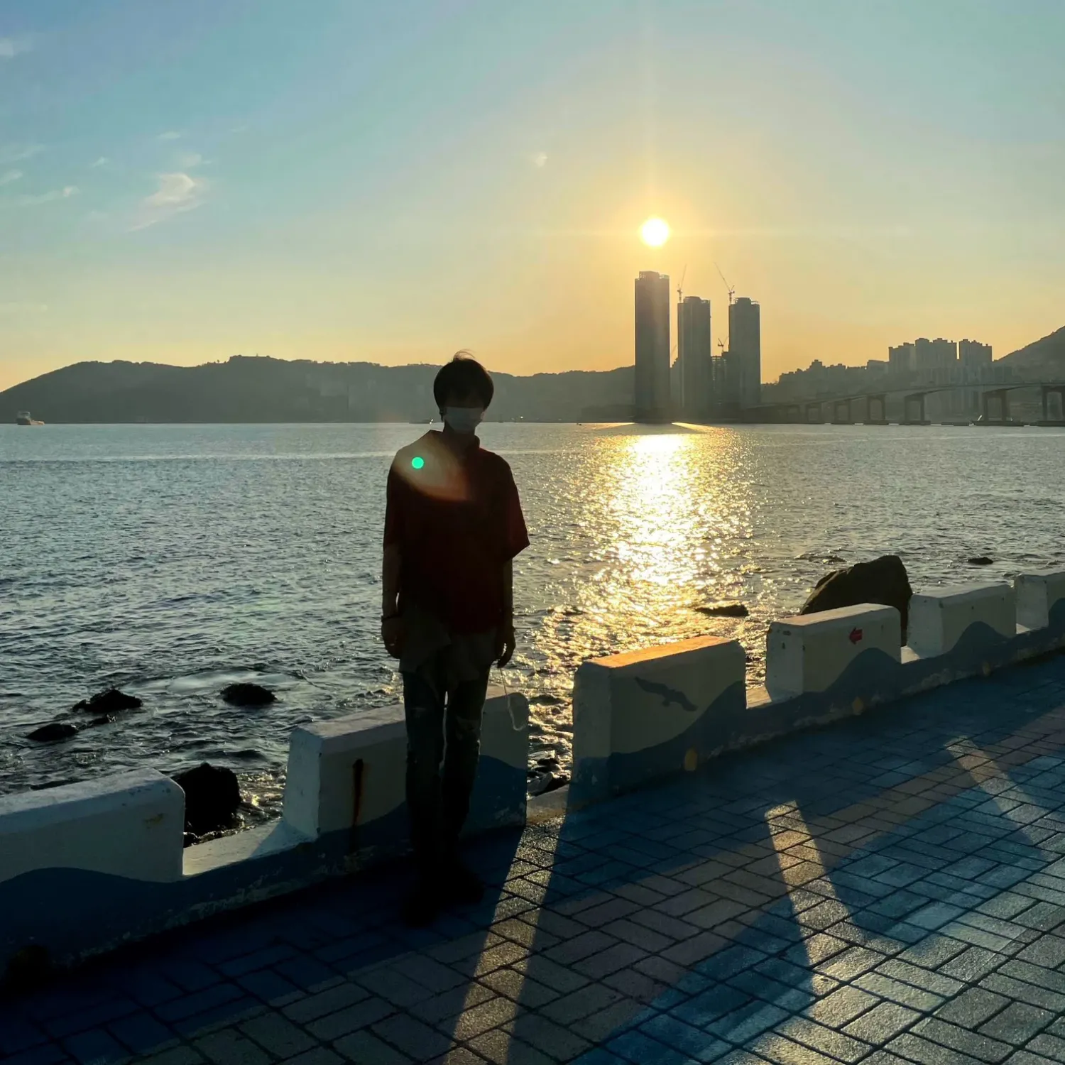 Behind-the-scenes cut of Super Junior
