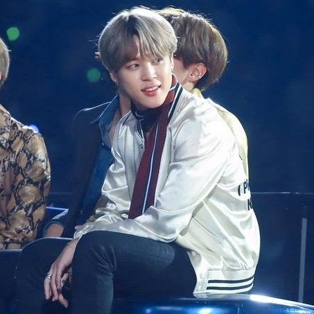 Foto aktivitas terbaru Jimin (BTS)