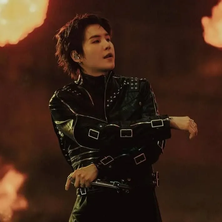 Potret di balik layar SUGA (BTS)