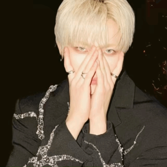 Latest photo of Nicholas (&TEAM)