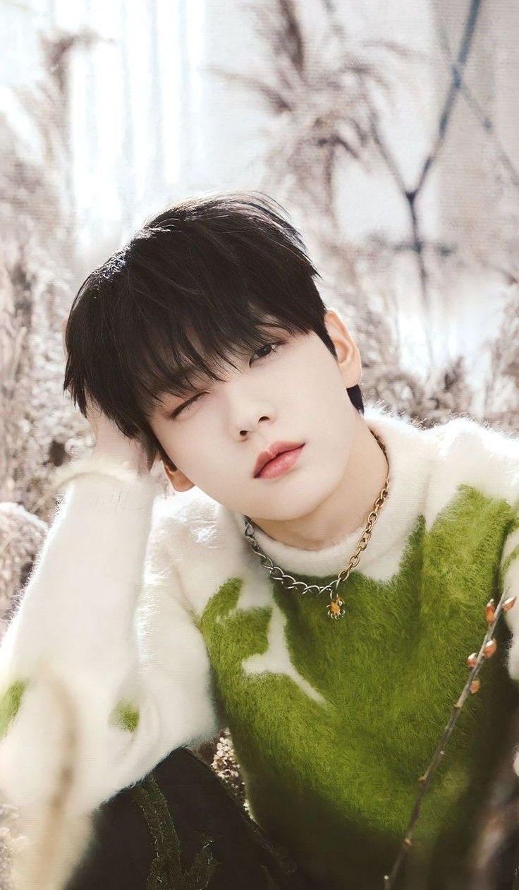 Today's most popular wallpaper in the Soobin (TOMORROW X TOGETHER) community