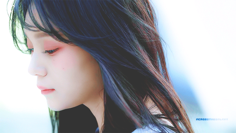 엄지_VIVIZ