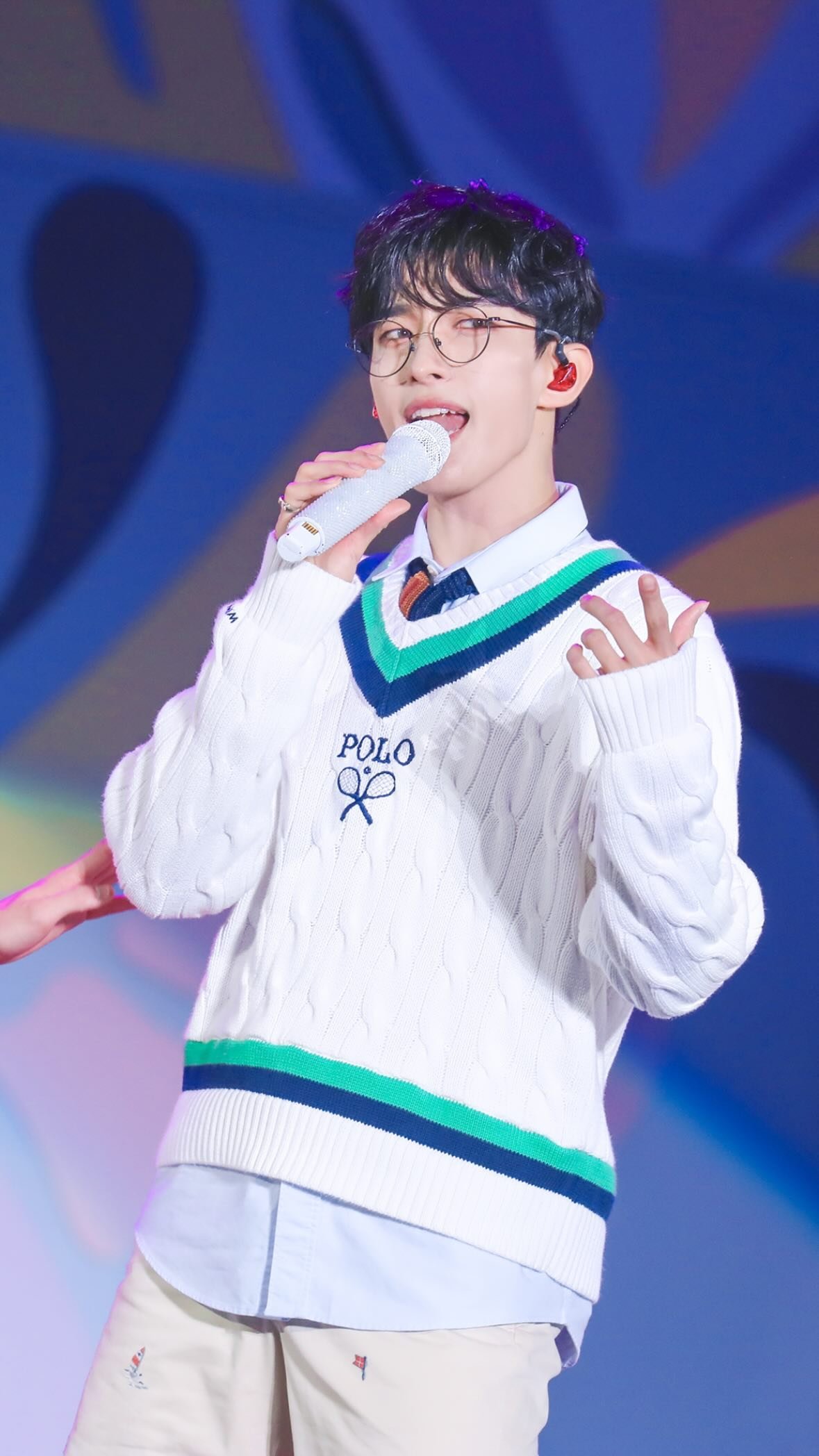 Fandom-recommended wallpaper image of ドギョム (SEVENTEEN)