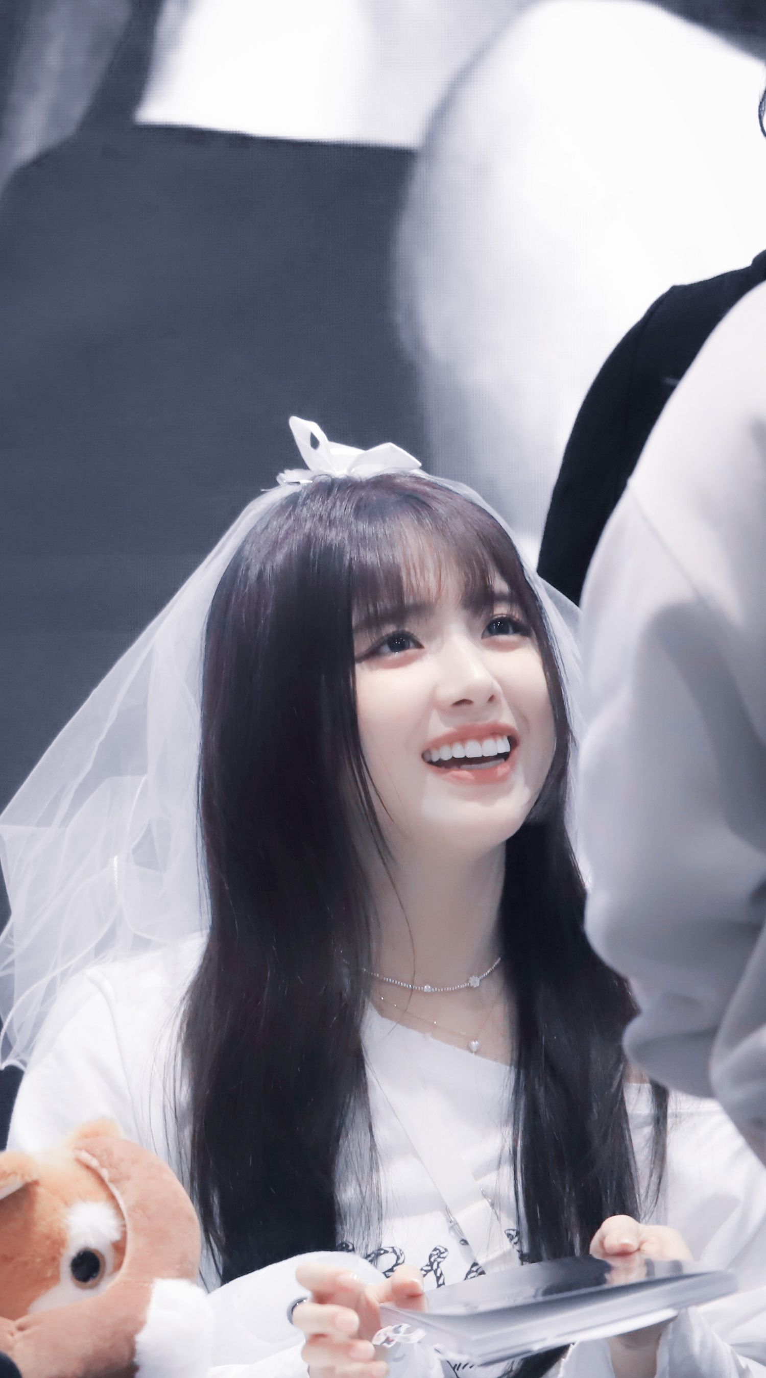 A heartfelt wallpaper shared by Jiwoo (NMIXX)'s fans
