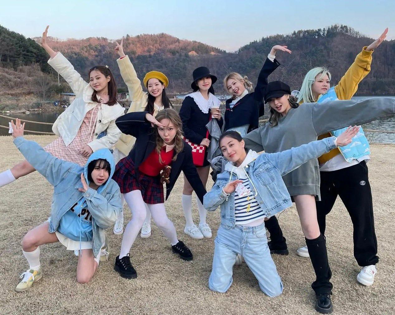 TWICE의 비하인드 컷