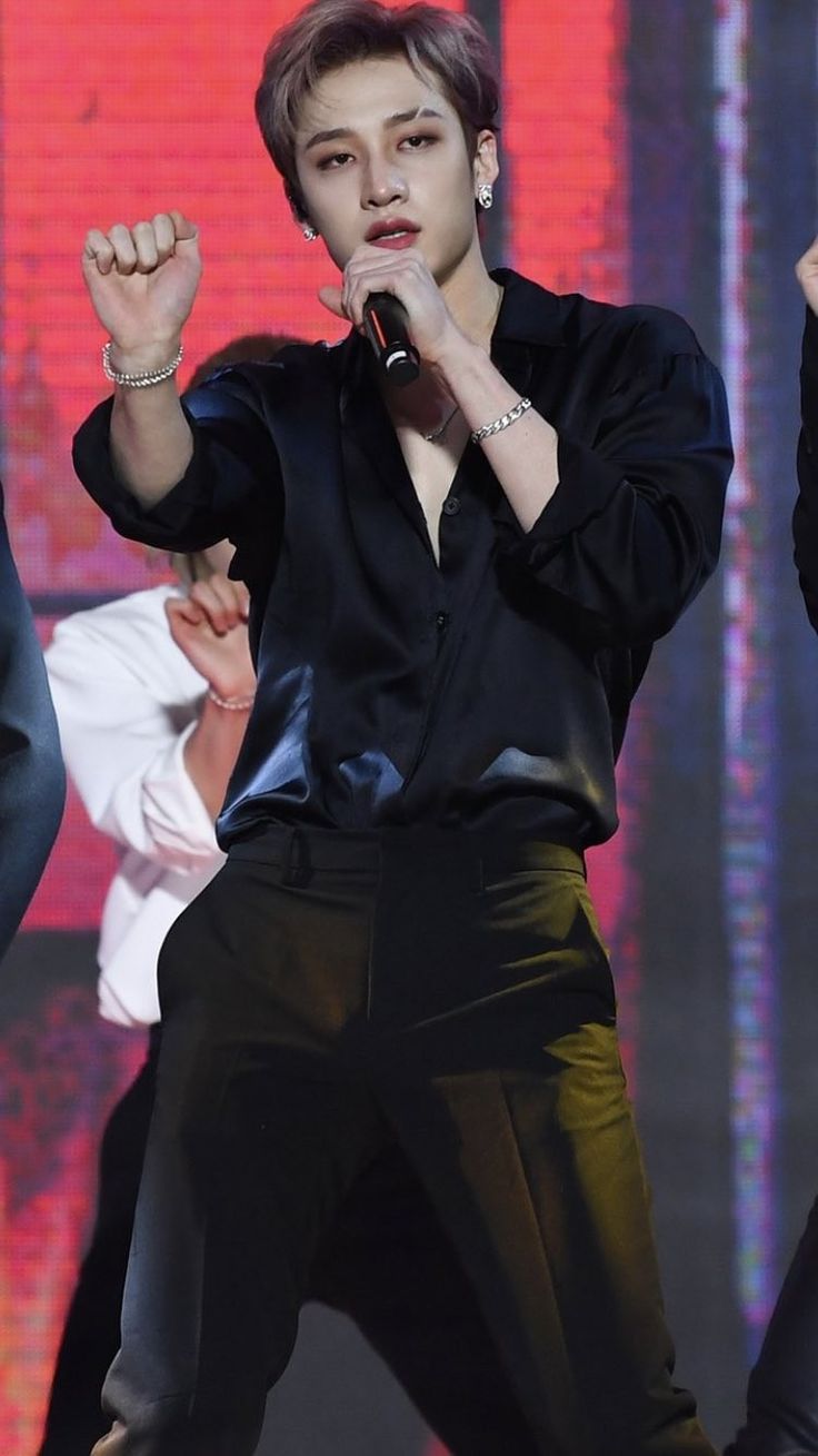 Fandom-recommended wallpaper image of 方灿 (Stray Kids)