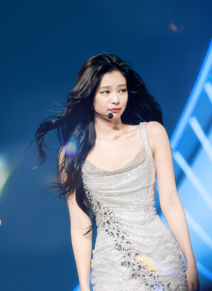 Behind-the-scenes cut of Jennie (BLACKPINK)