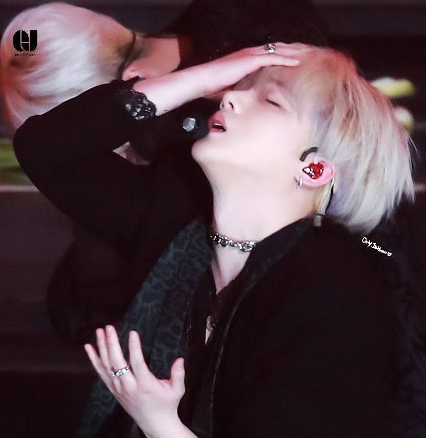 A moment captured by JAY (iKON)'s fan