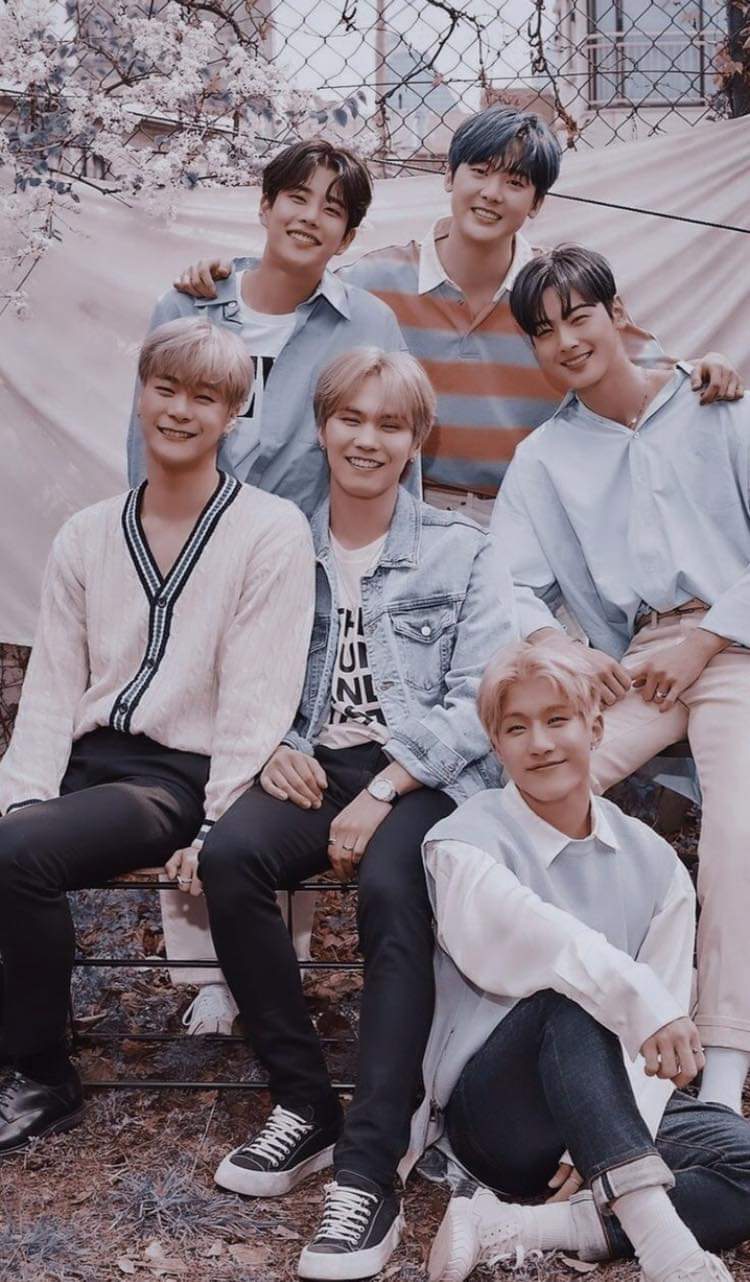 The most beloved wallpaper among ASTRO's fans