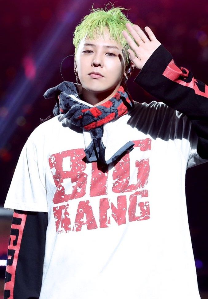 Behind-the-scenes cut of G-DRAGON (BIGBANG)