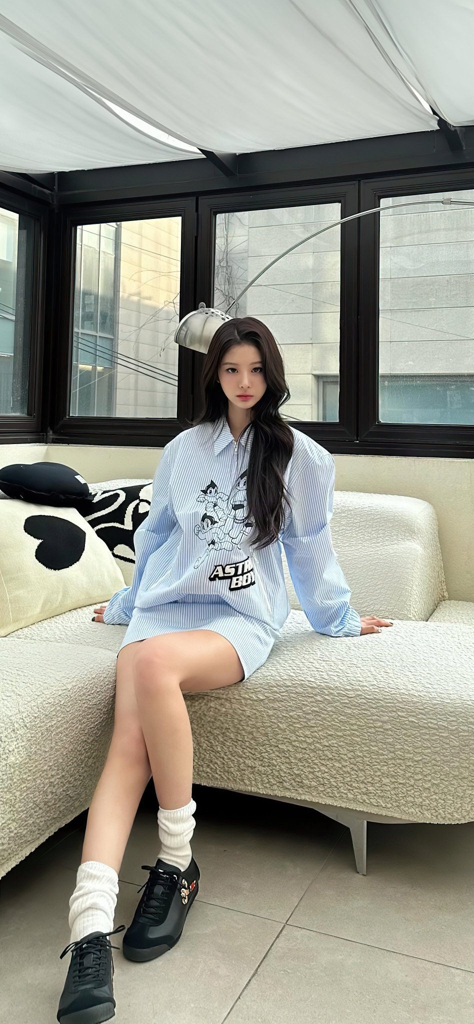 설윤 (NMIXX) 커뮤니티에서 인기있는 오늘의 배경화면