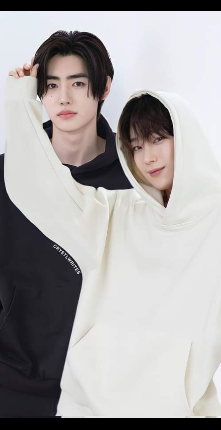 Today's most popular wallpaper in the ENHYPEN community