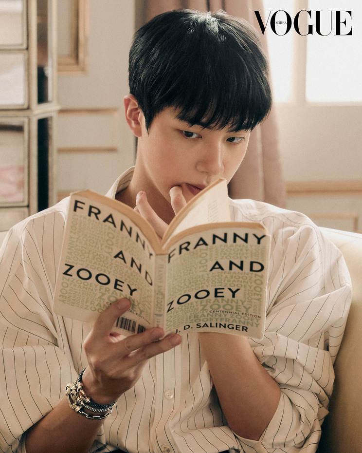 A moment captured by Jin (BTS)'s fan
