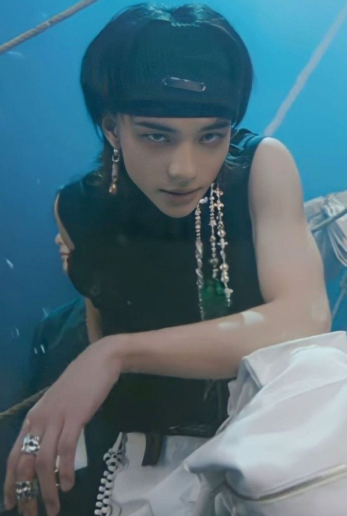 Behind-the-scenes cut of Hyunjin (Stray Kids)