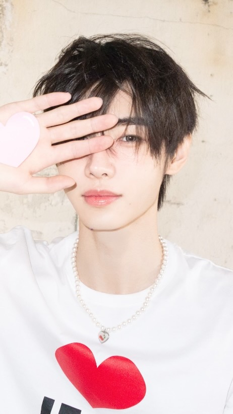 Fan-made special wallpaper for Sunghoon (ENHYPEN)