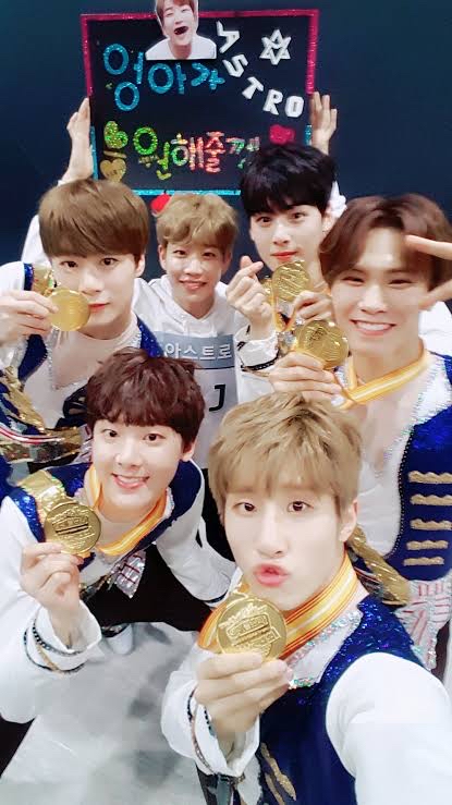 The most beloved wallpaper among ASTRO's fans